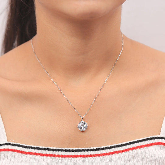 Silver diamond rhombus shape pendant with chain