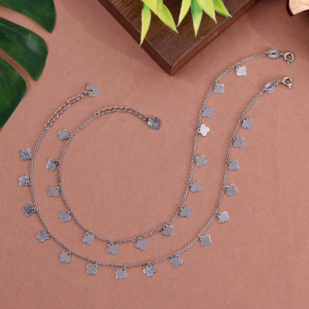 Silver flower shape anklet