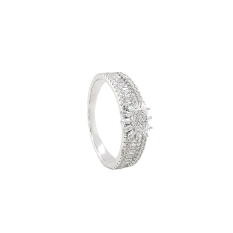 Round Cut Halo Diamond Ring