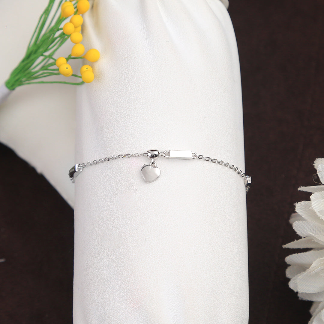 Silver Delicate Heart Bracelet