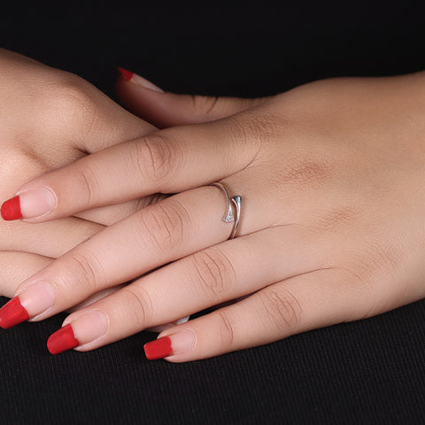 Women silver shine adjustable diamond ring