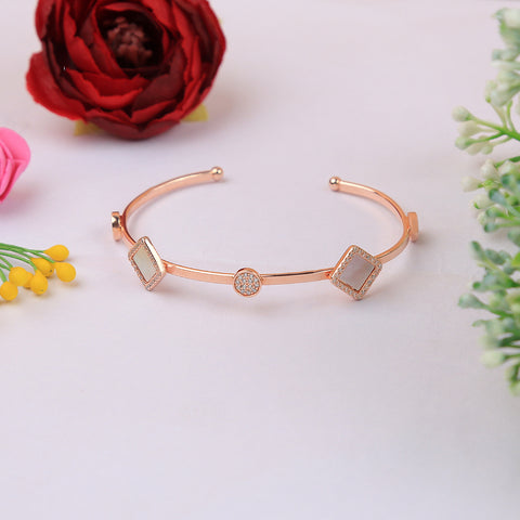 Rose Gold Rhombus with Round Shape Bracelet