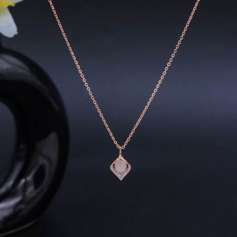 Quartz Drop Mother Of Pal Pendant Chain
