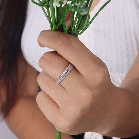 Cubic Zirconia Stone-Studded Finger Ring