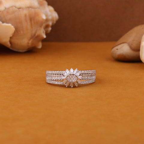 Round Cut Halo Diamond Ring