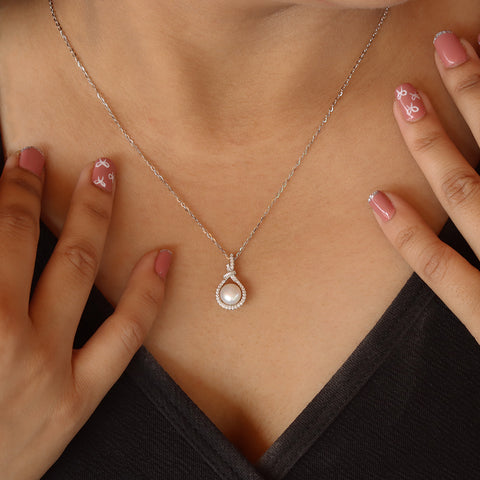 Silver Pearl Pendant Necklace