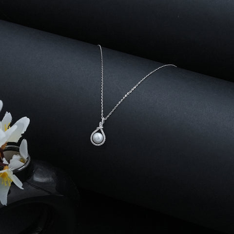 Silver Pearl Pendant Necklace