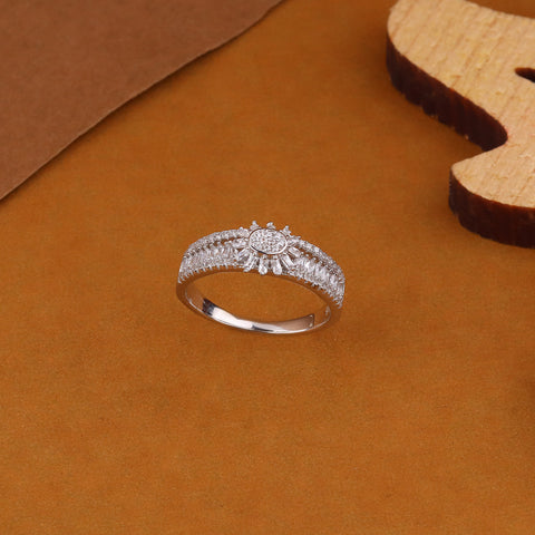 Round Cut Halo Diamond Ring