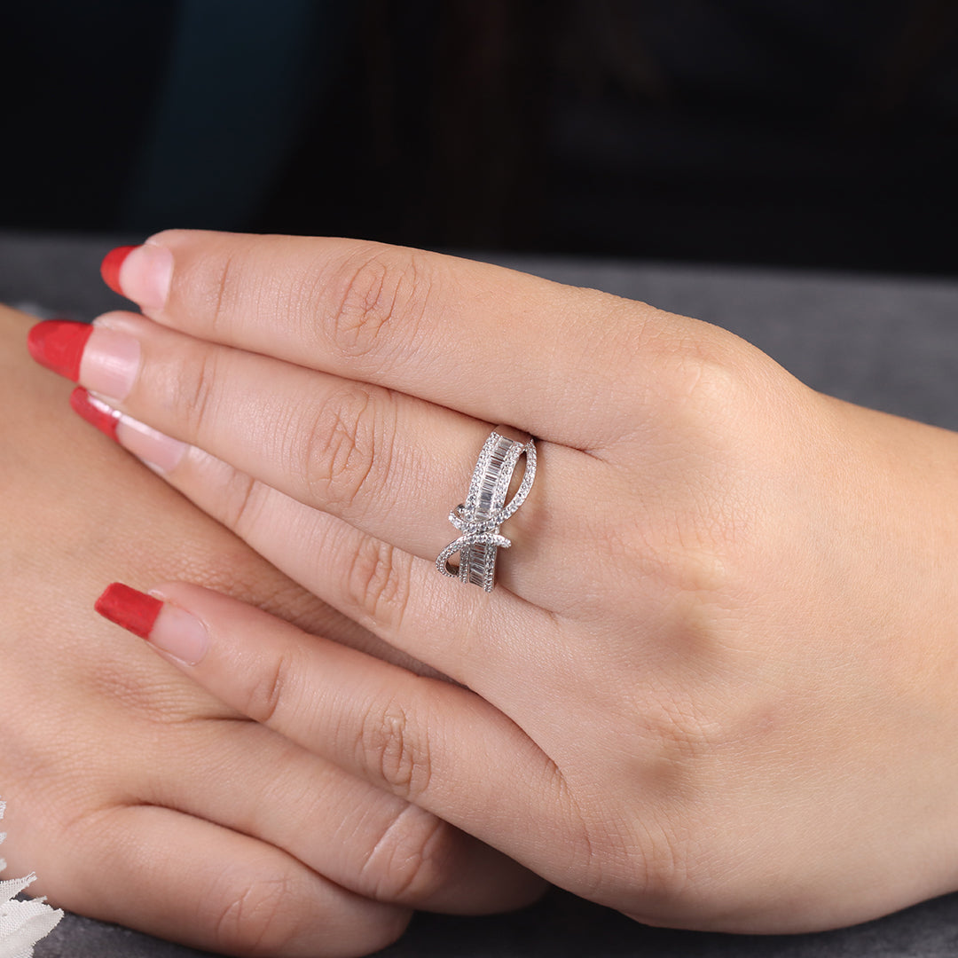 Silver Crossover Finger Ring