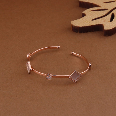 Rose Gold Rhombus with Round Shape Bracelet