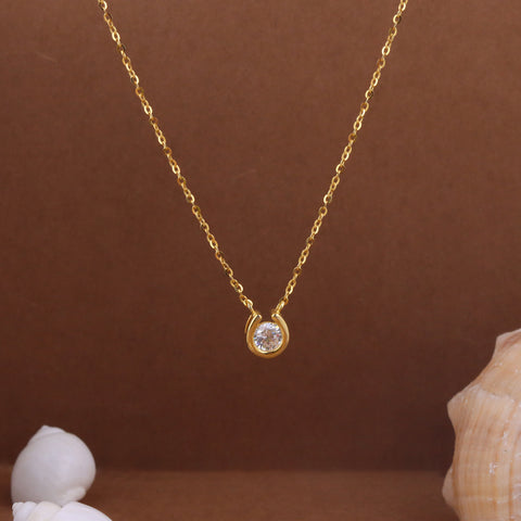 Women  Circular  White Diamond Pendant With Chain