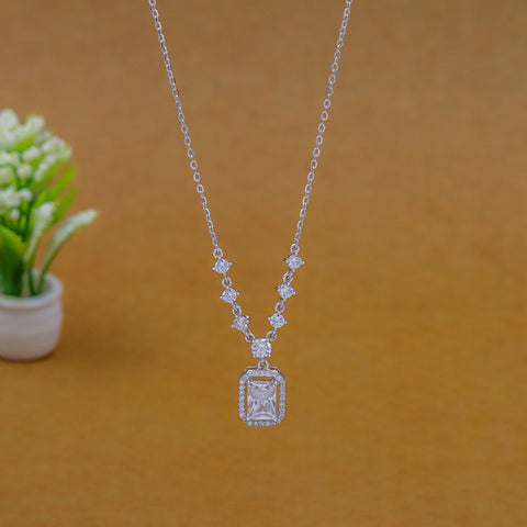 Diamond Solitaire Pendant With Chain