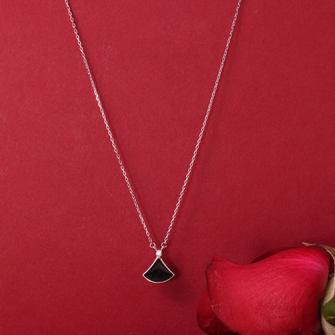 925 Silver black shell shape pendant with chain