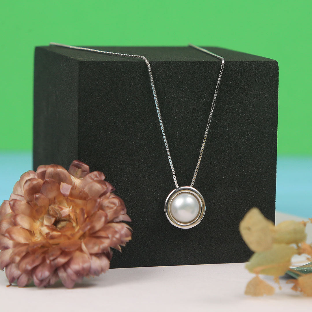 Silver Round Stud Pearl Pendant With Chain