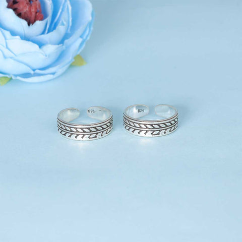 925 Sterling Silver Leaf Pattern Toe Ring – Adjustable Oxidized Silver Toe Ring for Women