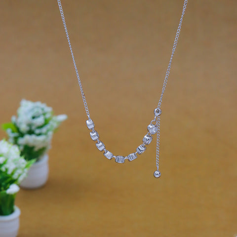 ERI White Diamond's Round Shape Pandant Chain