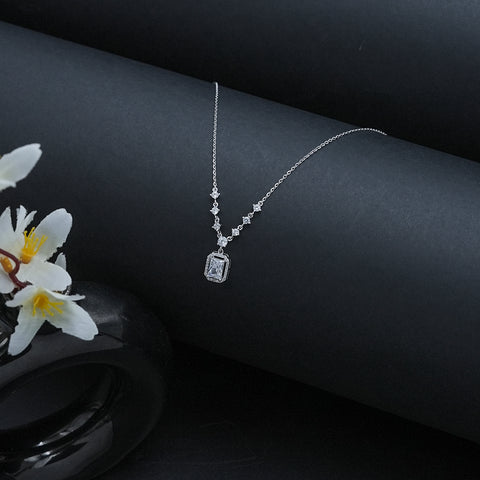 Diamond Solitaire Pendant With Chain