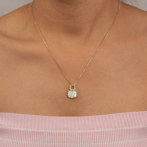 Gold Plated White Gem Stone Circle Pendant With Chain