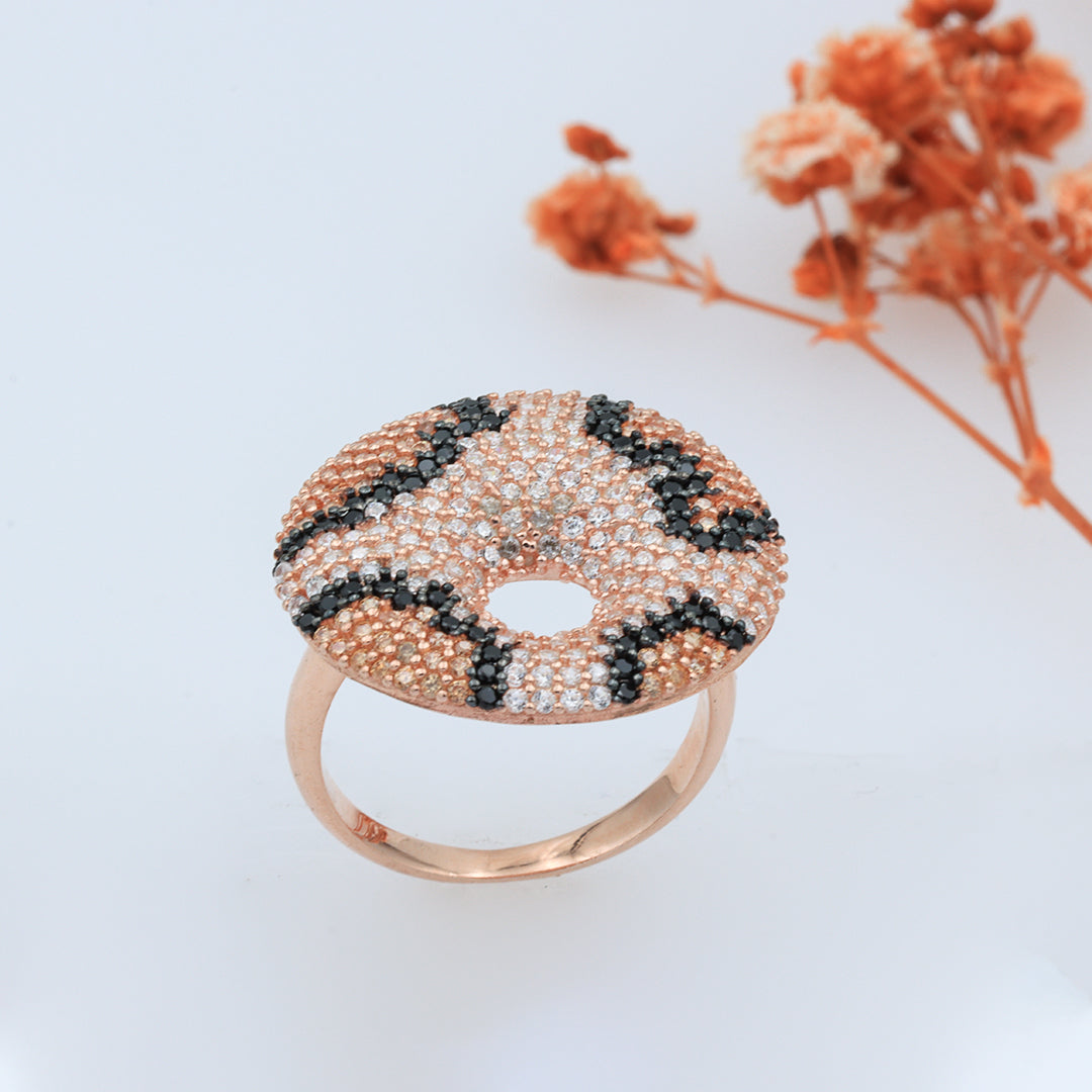 Rose gold leopard mark diamond ring