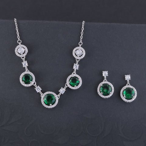 925  Sterling Silver Elegant  Green Necklace & Earrings Set