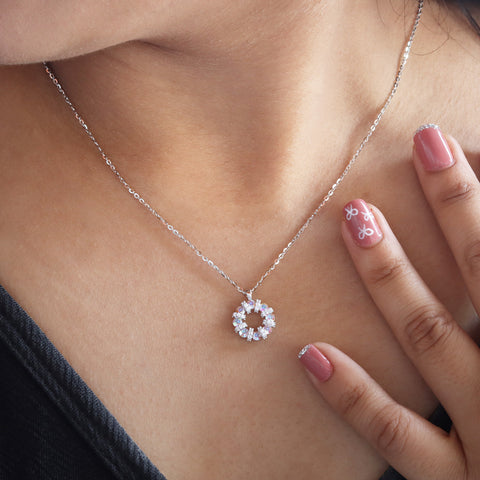 Flower Shaped Silver Necklace Locket With Stones For Girls