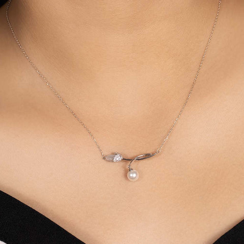 Silver leaf buds diamond with pearl pendant with chain