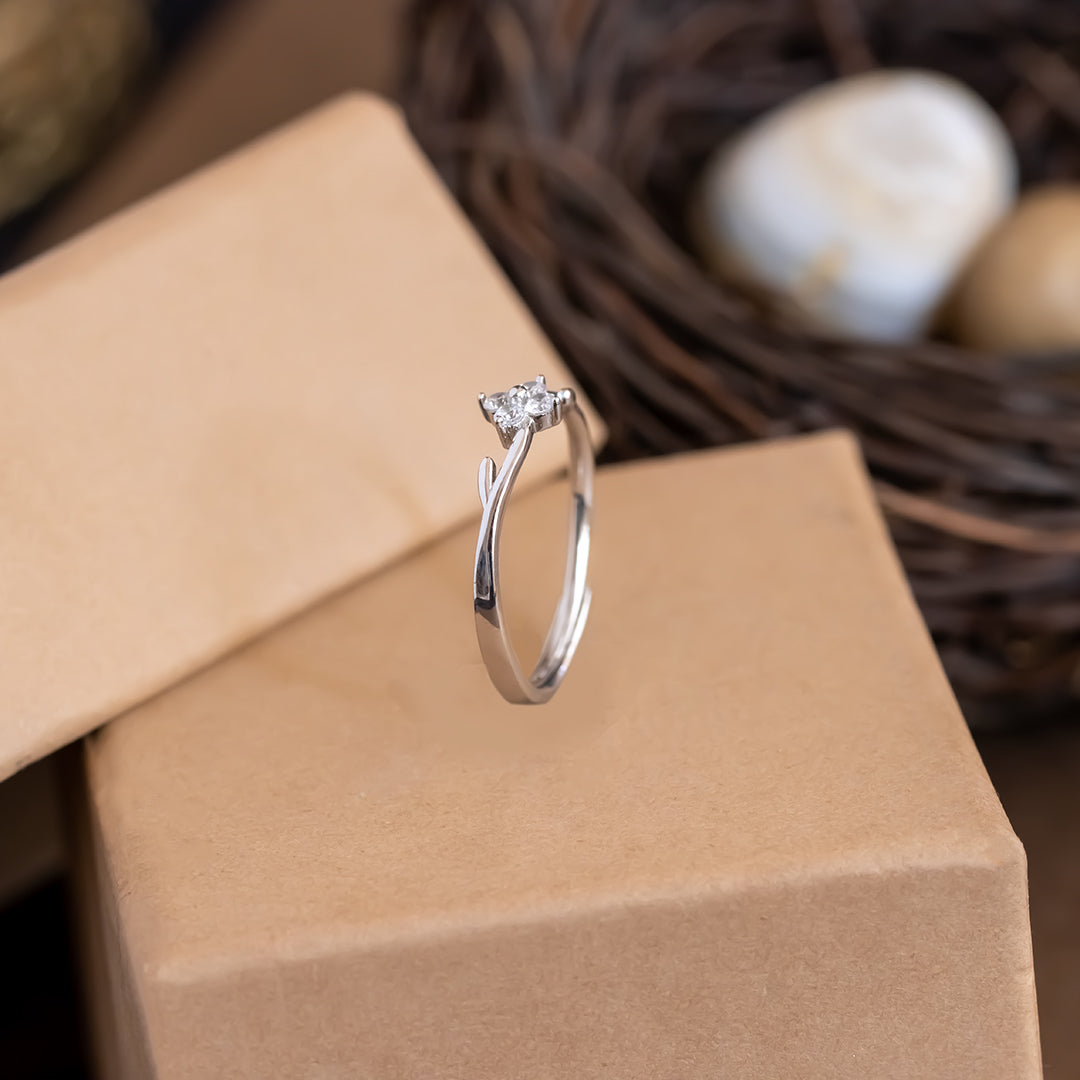 Small flower silver diamond ring