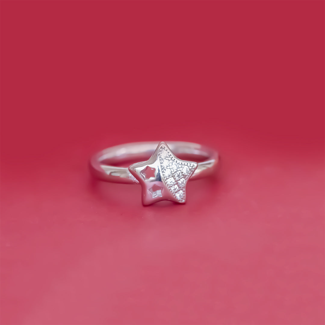 Silver solitaire star diamond ring