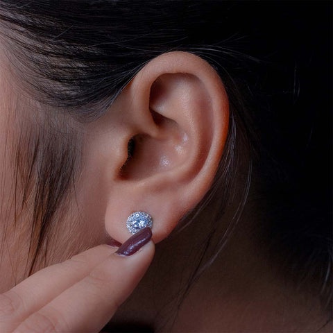 Silver round cut white sapphire stud diamond earring