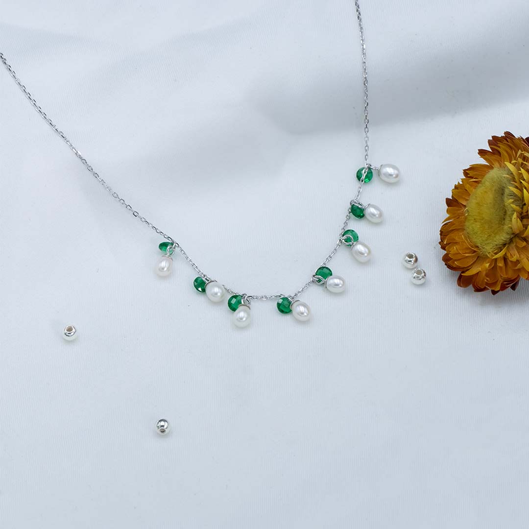 Ovals with green beads chain silver neckless