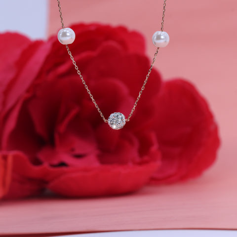 Rose gold white shiny diamond pearl with shiny plain pearl necklace