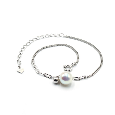 Silver linked chain pearl bracelet