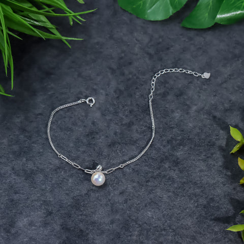 Silver linked chain pearl bracelet