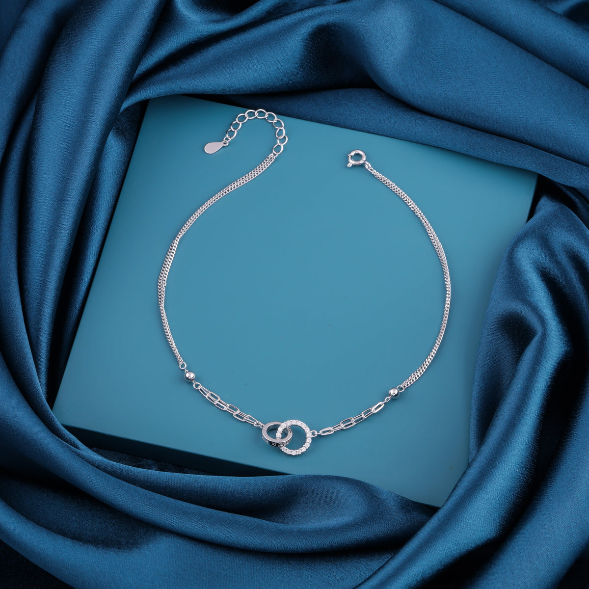 Silver Interlocking Circle Anklet For Women