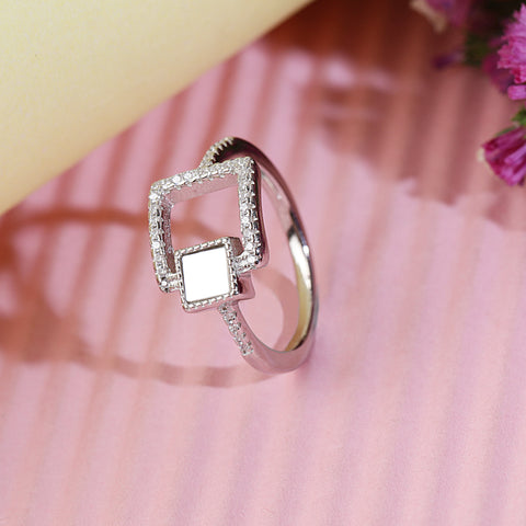 Sterling silver mother of pearl ring