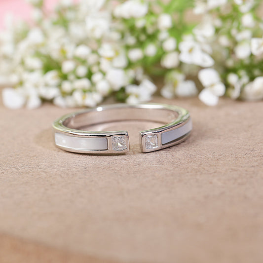 Adjustable ring for girl