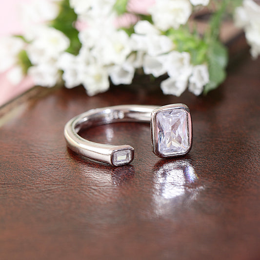 silver crystal ring with adjustable size