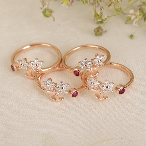 Floral rose gold ring with adjustable size