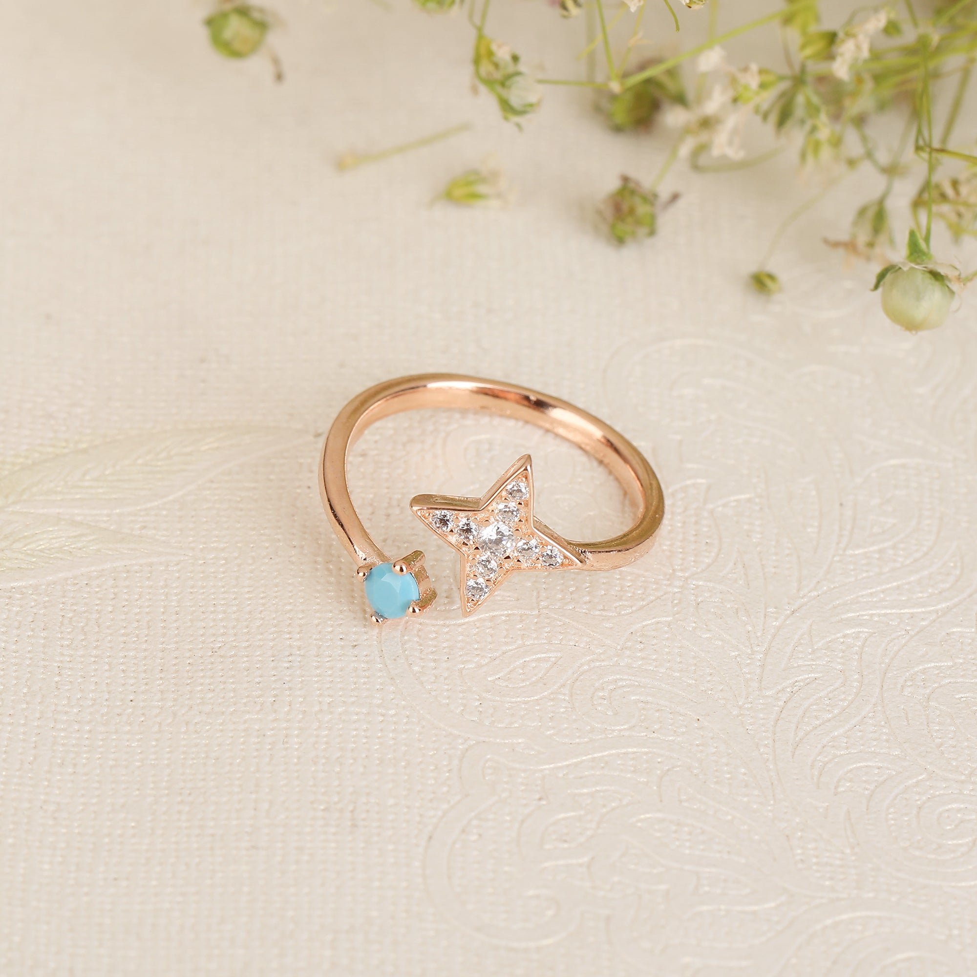 Rose gold star ring with adjustable size
