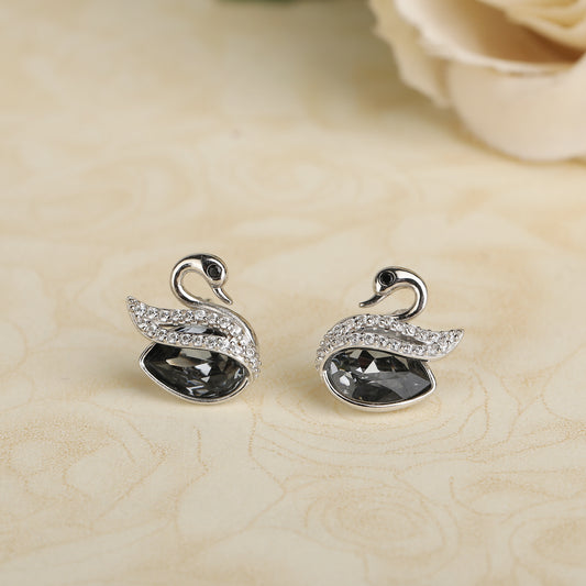 Black gemstone swan Silver earring