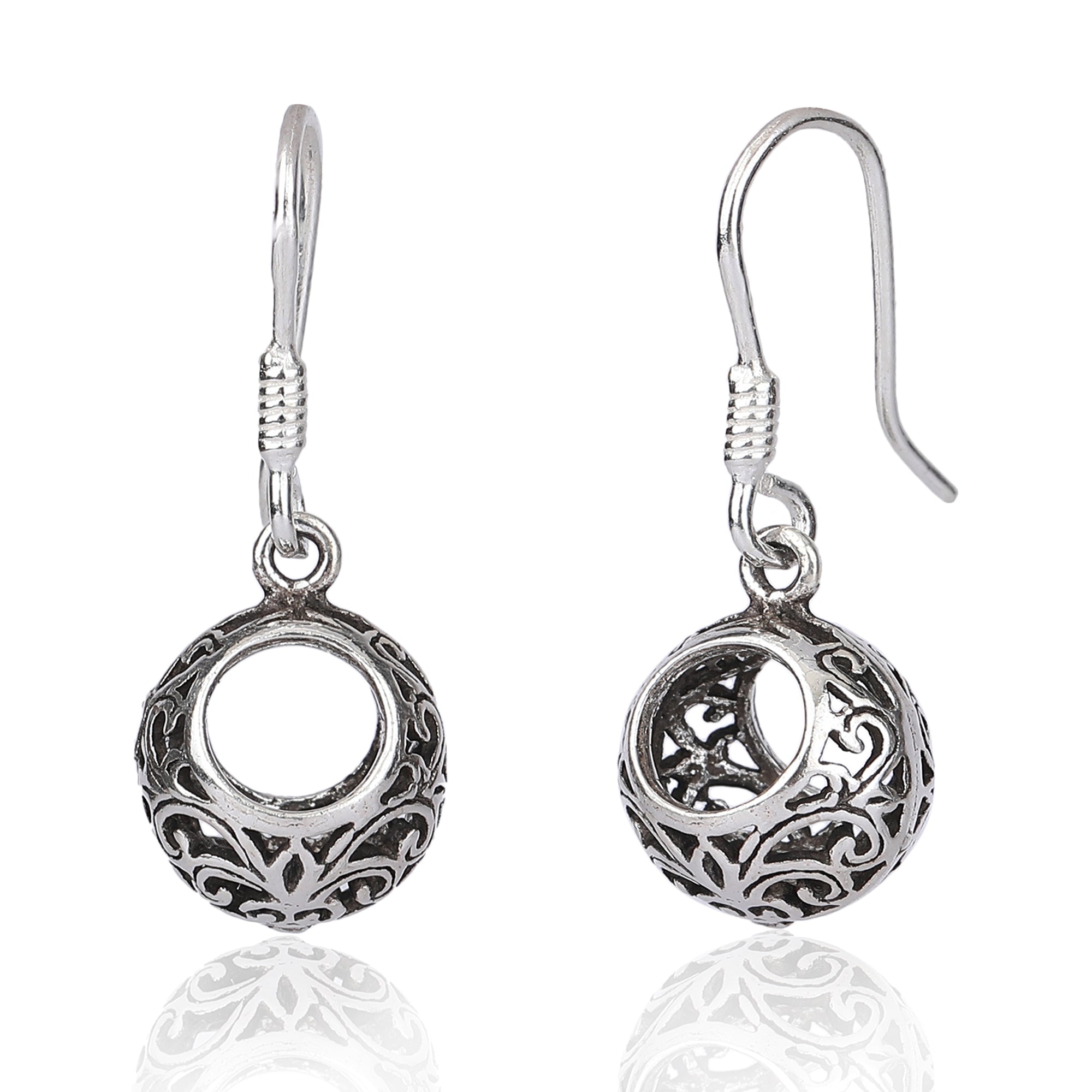 Round oxidized silver earring