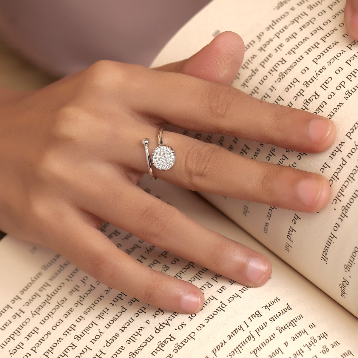 Silver Round  ring with adjustable size