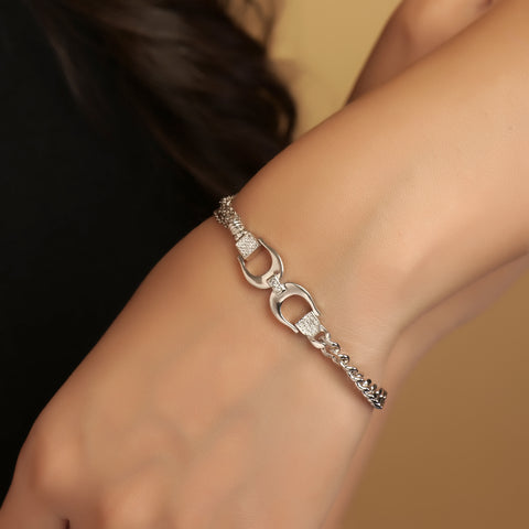 Silver chain bracelet design